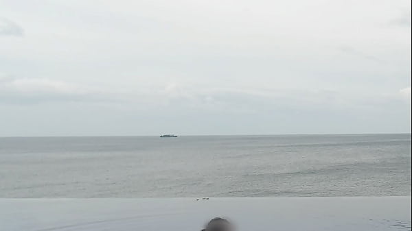Infinity pool