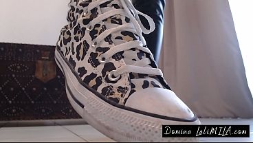 L&egrave_che mes chaussures sales &ndash_ Humiliation Totale, Chaussettes Moites & Orteils Nus qui te font bander