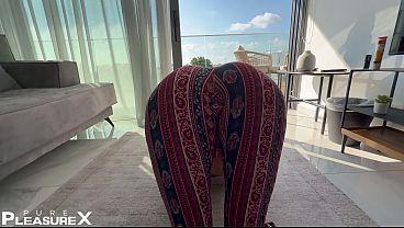 Latina Twerk on Dick &ndash_ Thong Whale Tail Heat