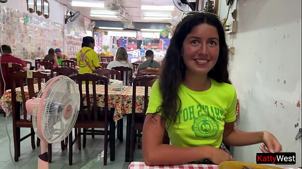Katty West has lunch in an Asian cafe without panties and flashes her pussy on public