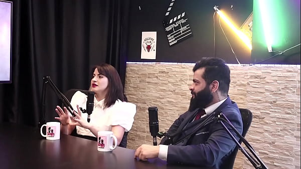 Eles criaram uma produtora e sofreram muito no mercado, j&aacute_ tomaram golpe, e ela estava gr&aacute_vida quando entrou no mundo porn&ocirc_ - Lady Snow e Lord Kenobi (SHEER/RED)