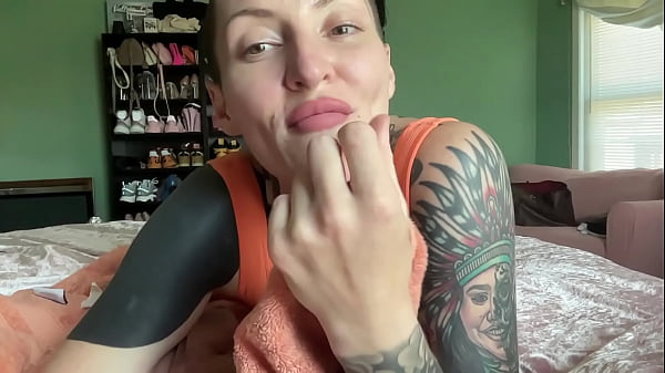 Working That Throat And Twerking That Ass