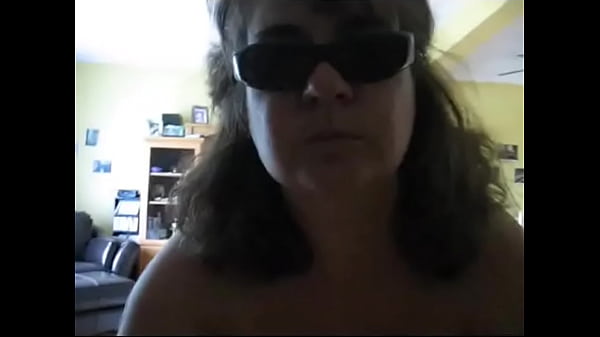 Liz busy playing with her big tits