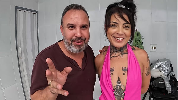 Eu vou dar o c&uacute_ e n&atilde_o sei o nem o nome dele!