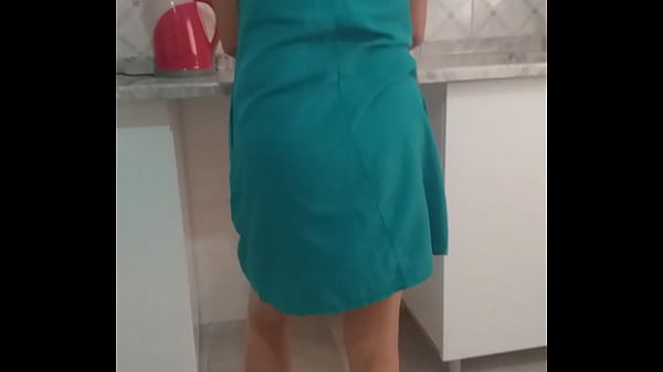 &Uuml_vey annemin temizlik esnasında erotik halleri