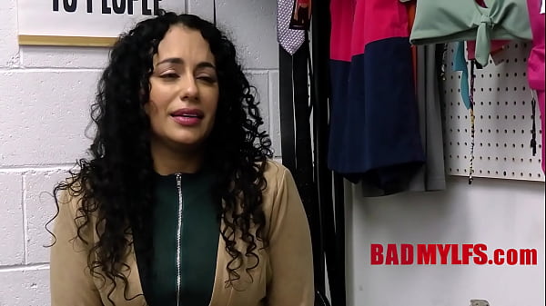 Lamenting Columbian MILF Will Never Forget Last Christmas - Brianna Bourbon