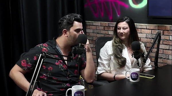 Ele come&ccedil_ou a chupar os peitos dela, e ela confessou comer o cu dele - Bella Mantovani e O Fera