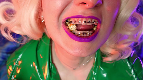 hot blonde eating food - popcorn ASMR mukbang