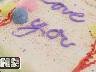 Mofos - Cute Girl Desiree Dulce Bounce On Xander's Big Cock And Gets Creampied
