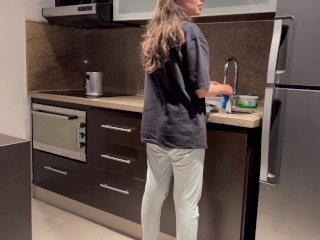 Wife fucked hard with tongue while washing dishes in the kitchen, getting her to cum before her step