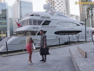 Hot British PAWG Gets All Excited When She Sees A Million Dollars To Fuck A Stranger She Just Met