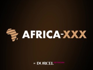 The curvy african woman finds a man by sexcam