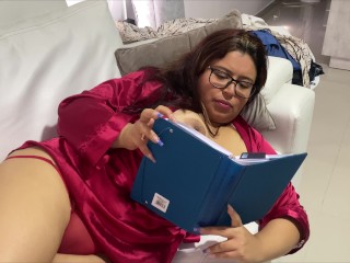 MI MADRASTRA SE LLEVO UNA BUENA SORPRESA! PORNO EN ESPAÑOL | MAMICOLOMBIANA