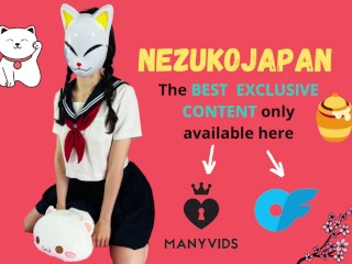 大きな日本の潮吹きをあなたの口に直接送り込みます（あなたがすべてを処理できるとは思いません）