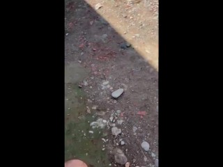 follando con desconocido a cambio de dinero para pagar la renta (me folla en casa abandonada)