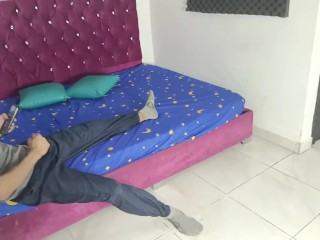SUB ESPANOL - MI HERMANASTRA DE 18 AÑOS LATINA COLOMBIANA LE GUSTAN LAS MUJERES MILF,