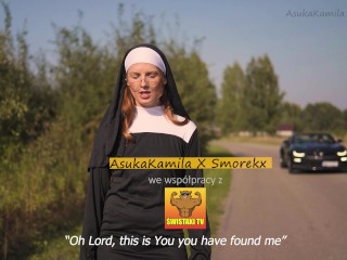 Polska Zakonnica spragniona seksu puściła się z parafianinem na polu!