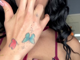 Latina de culo grande busca saciar sus ganas de un gran pene