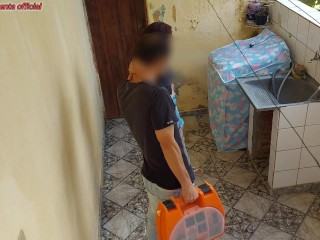 Hotwife housewife pays plumber by bouncing on dick