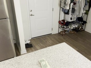 I pranked the pizza delivery guy again!