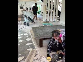 REAL LIFE CONSTRUCTION WORKER BLOWJOB w/ SQUIRTING PUSSY
