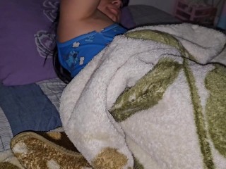 I rub my stepdaughter's pussy and the dick slipped inside... Rubbing it willingly