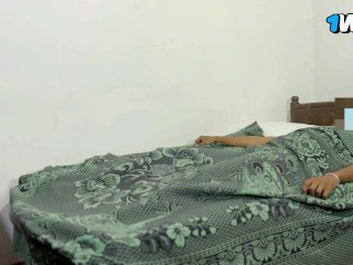 අම්මෝ අයියෙ මේකෙ දිග - My best friend invites me to watch a movie then we get FUCK HARD - Sri Lanka