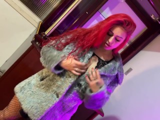 CAMILA GAÚCHA NO STRIP DO PECADO Meia-calça RASGADA, Cigarro na Boca e CREAMPIE
