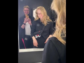 Lesbian Rough Public Toilet Fuck After The Gym