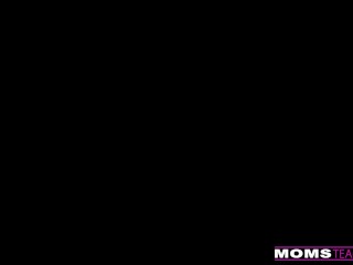 Hot milf Jaimie Vine tells Stepson to use her for jerk off Inspiration gets full load creampie